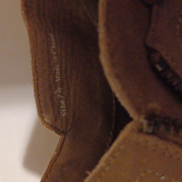 dolce vita Women's Faux Suede Ankle Booties - Picture 9 of 9